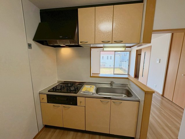 大塚様戸建貸家Ⅱのキッチン