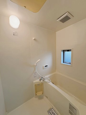 大塚様戸建貸家Ⅱの浴室