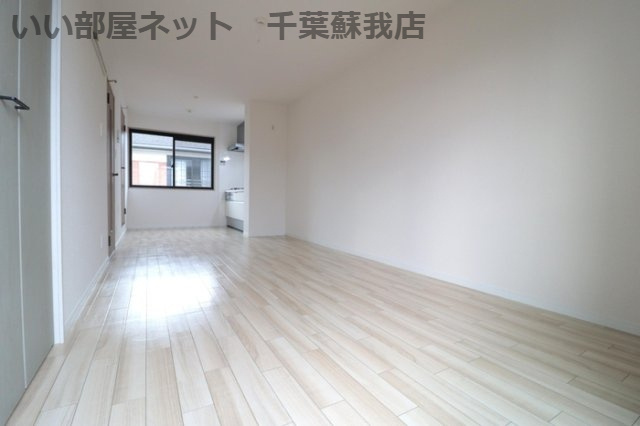 オークヒルズの居間・リビング|こちらのリビングで趣味の時間をお楽しみください