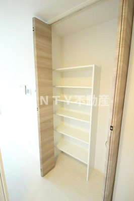 【収納】 | ・ コンティニュエ | 大きなスペースがあり、収納には困りません