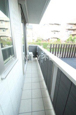 【バルコニー】 | ・ コンティニュエ | 開放的で明るい空間を演出してくれるバルコニーです