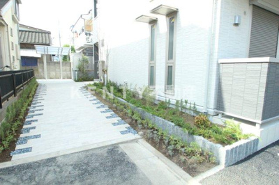 【その他共用部分】 | ・ コンティニュエ | エントランス