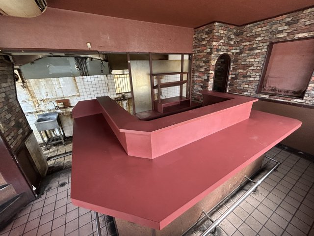 瑞穂通店舗の内装