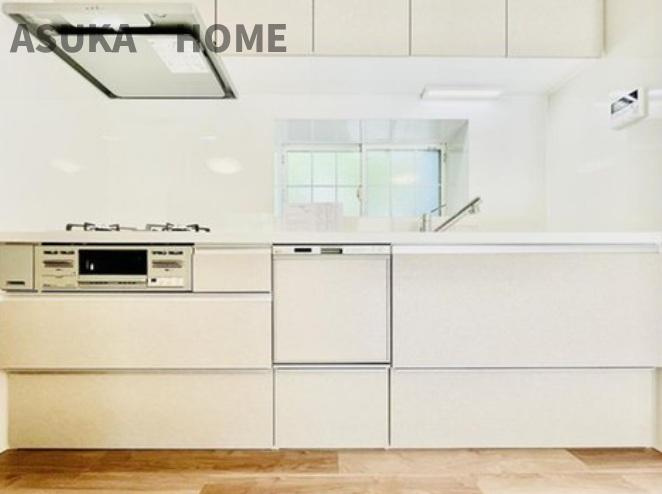 保土ケ谷区常盤台戸建のキッチン|新規リフォームです。気になる水回りも新しくなっているのは嬉しいですね。