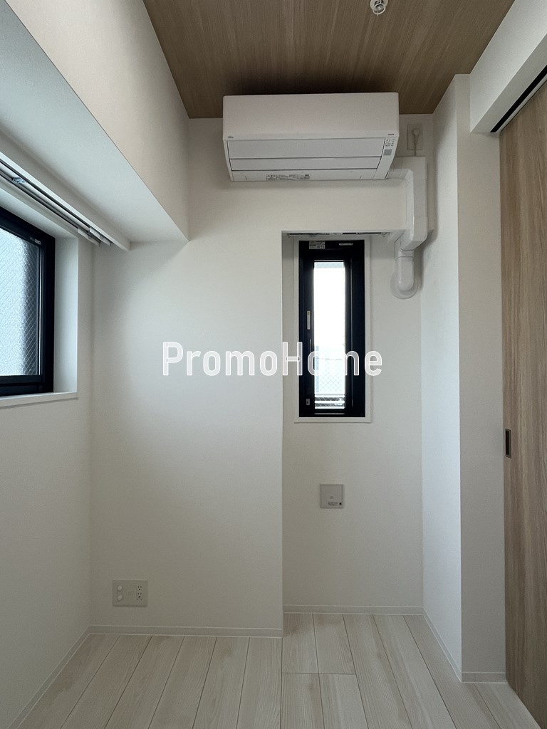 ズーム本郷の洋室