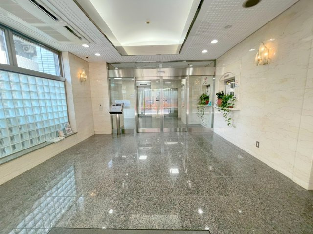 ノルデンタワー新大阪のロビー