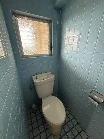 奥平アパートのトイレ