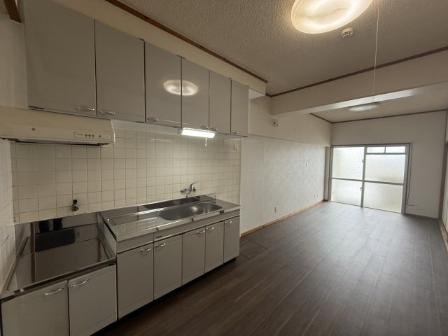 奥平アパートの居間・リビング