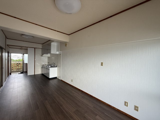 奥平アパートの居間・リビング