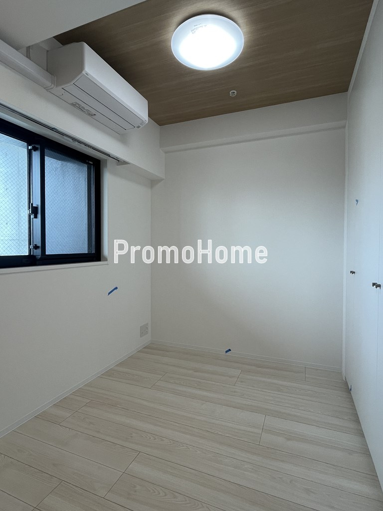 ズーム本郷の洋室