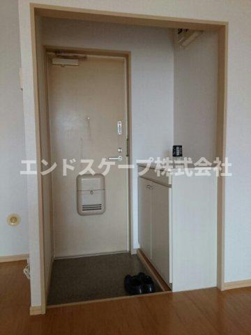 フラワーヴィレッジの玄関|高崎、前橋のお部屋探しはエンドスケープまで！お客様の理想お聞かせ下さい♪