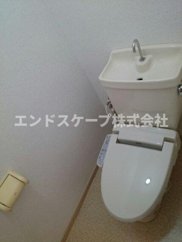 フラワーヴィレッジのトイレ|高崎、前橋のお部屋探しはエンドスケープまで！お客様の理想お聞かせ下さい♪