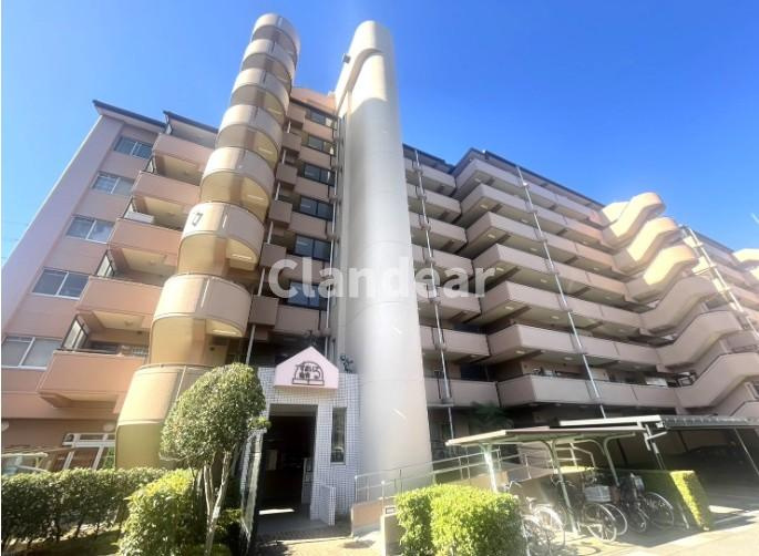 すまいる亀有７号棟の外観|ドキドキの新生活も、安心してスタート。ぴったりの住まいを見つけませんか？クランディアが一緒に住まい選びをサポートします‼　まずは、お気軽にお問合せください　＃クランディア