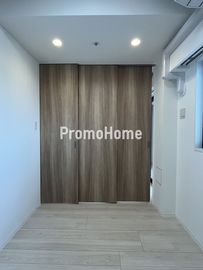 ズーム本郷の洋室