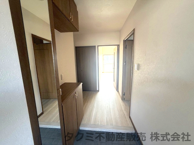武庫川第2　三番街　４号棟の玄関