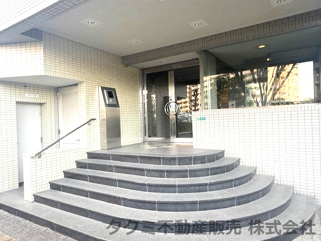 武庫川第2　三番街　４号棟のエントランス|安心のオートロックマンションです。