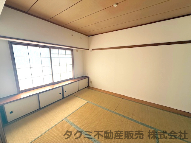 武庫川第2　三番街　４号棟の和室|リビング横の和室　冬はこたつを置いてのんびりするのもいいですね♪