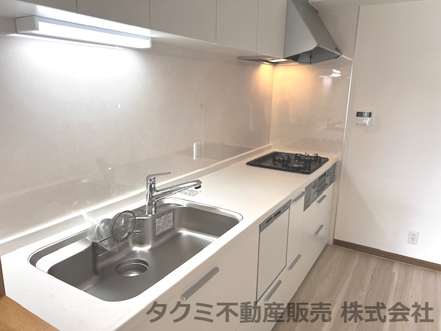 武庫川第2　三番街　４号棟のキッチン|食洗器付きシステムキッチン　新調しました。