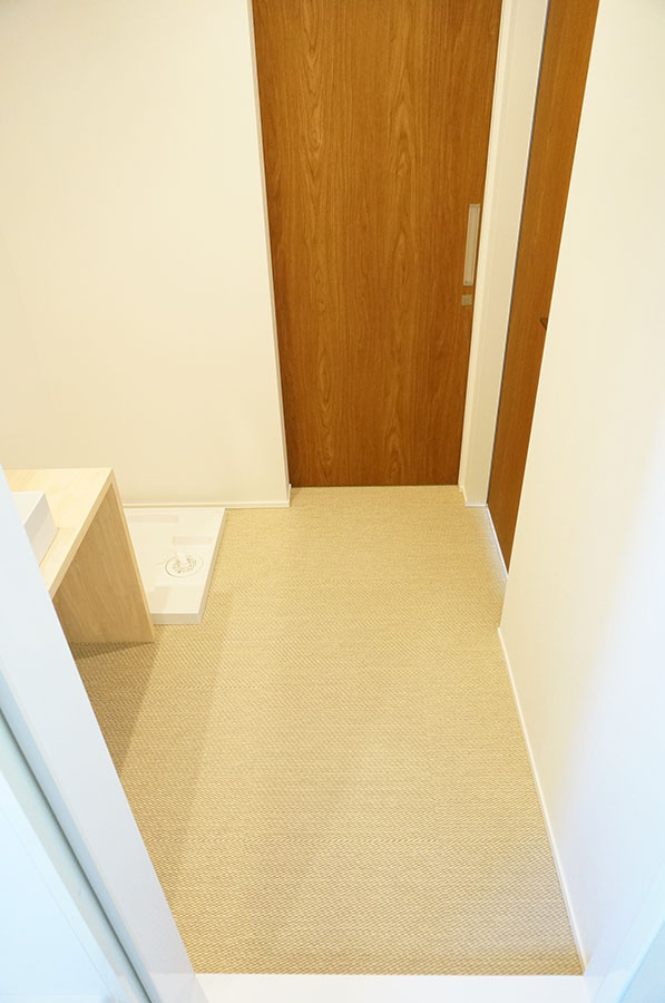 【ガレージハウス】木更津 THE Resortの洗面所|※参考画像