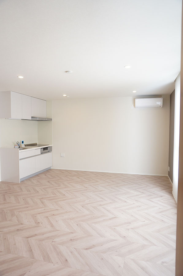 【ガレージハウス】木更津 THE Resortの居間・リビング