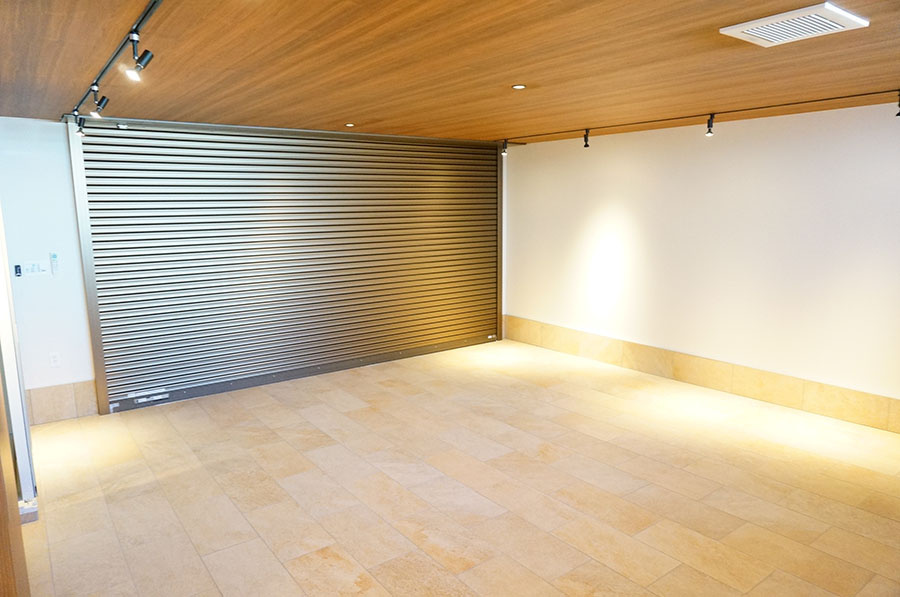 【ガレージハウス】木更津 THE Resortの駐車場|※参考画像