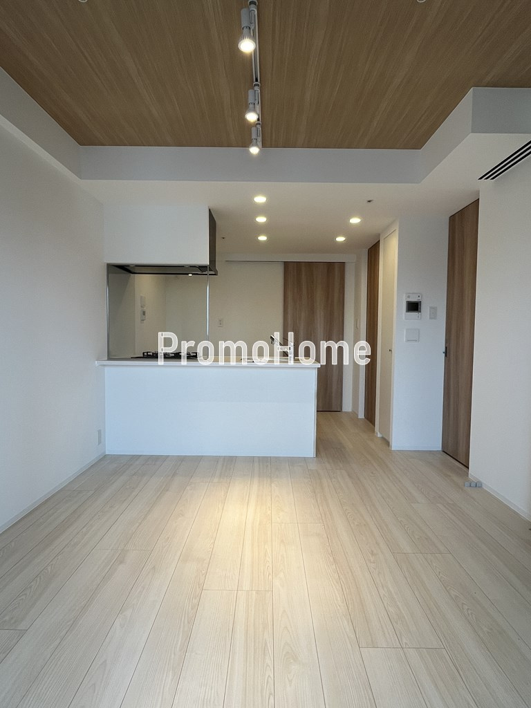 ズーム本郷の居間・リビング