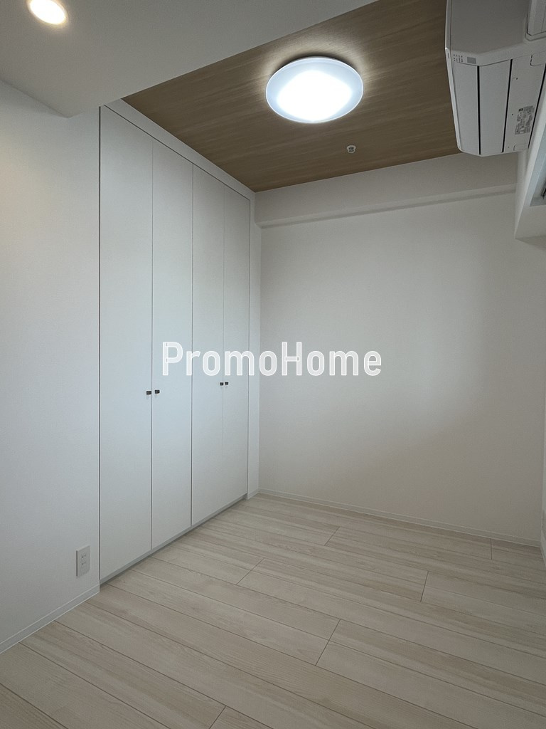 ズーム本郷の洋室