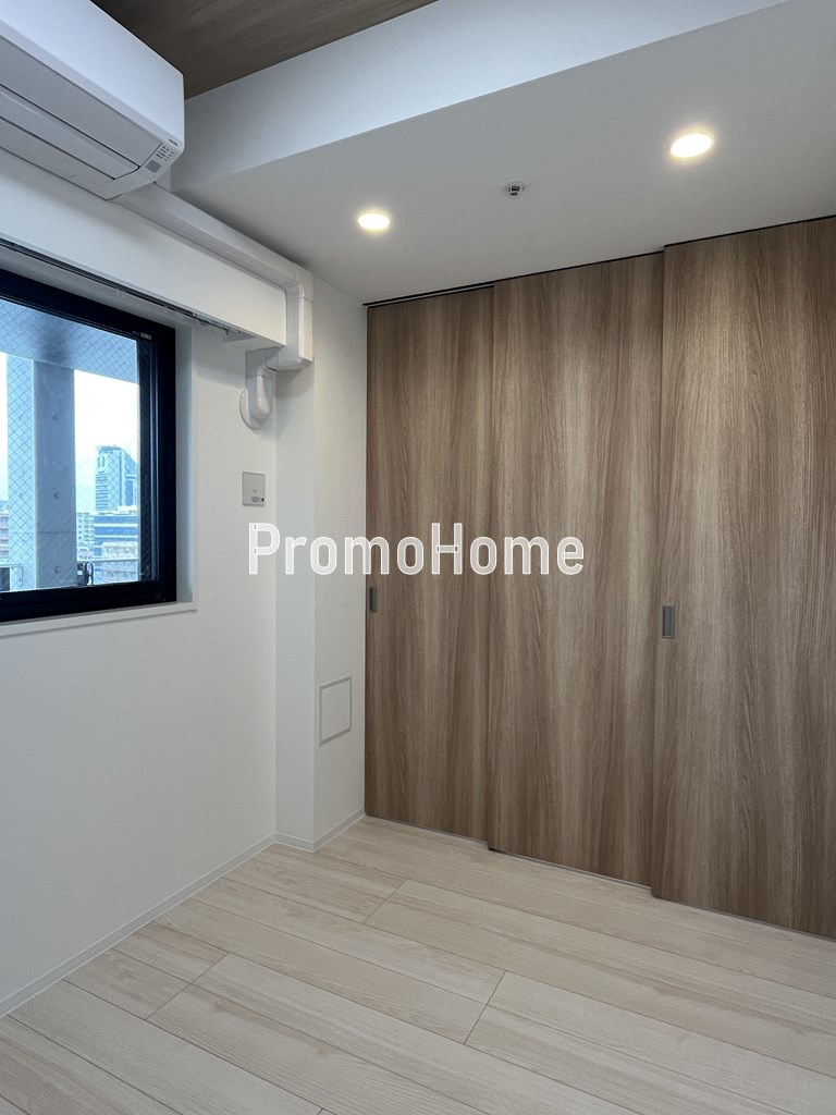 ズーム本郷の洋室