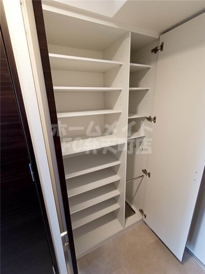 【玄関】 | エステムコートディアシティWEST | シューズBOXがあります