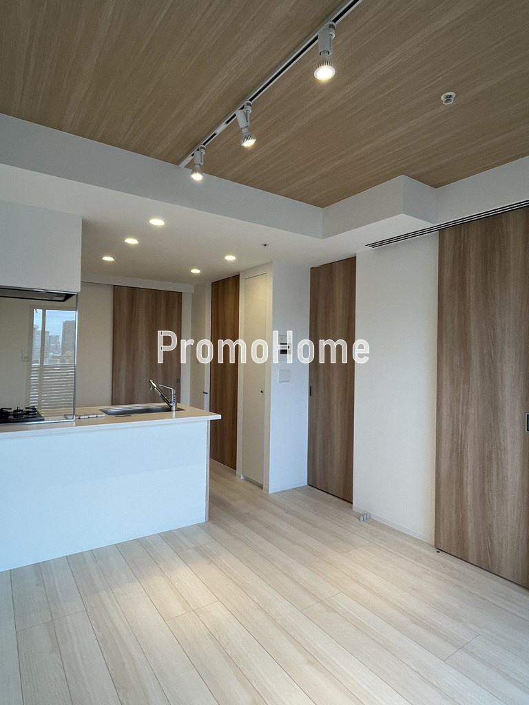 ズーム本郷の居間・リビング