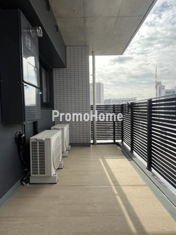 ズーム本郷のバルコニー