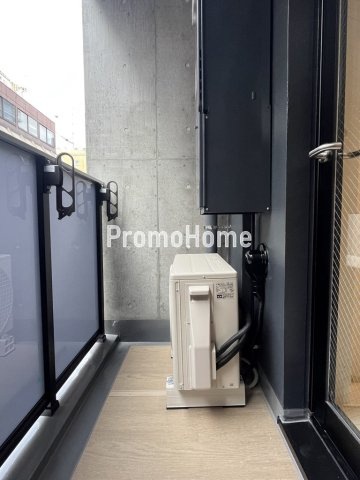 ズーム本郷のバルコニー