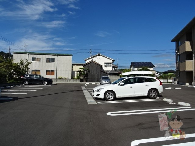 ガーデン五反田の駐車場
