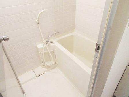 ネクサス巣鴨の浴室