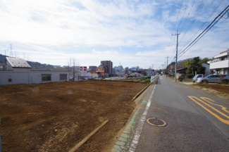 【前面道路含む現地写真】 | 【仲介手数料無料！！】多摩市乞田　建築条件付き売地（全3区画）宅地3、4030万円