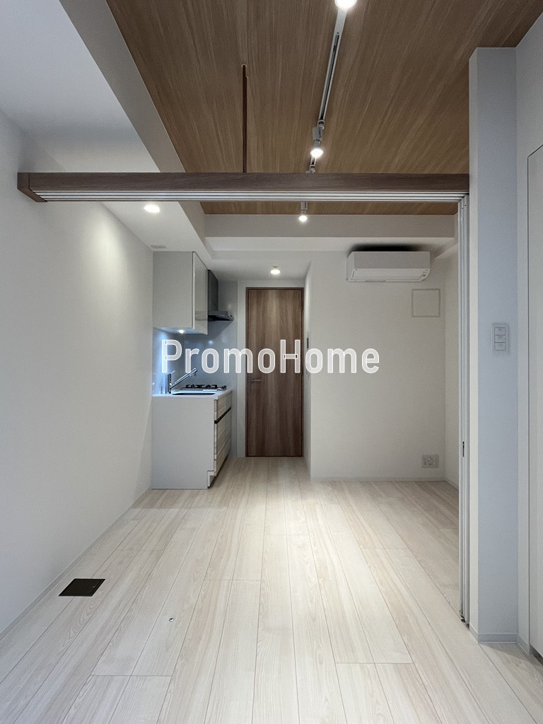 ズーム本郷の居間・リビング