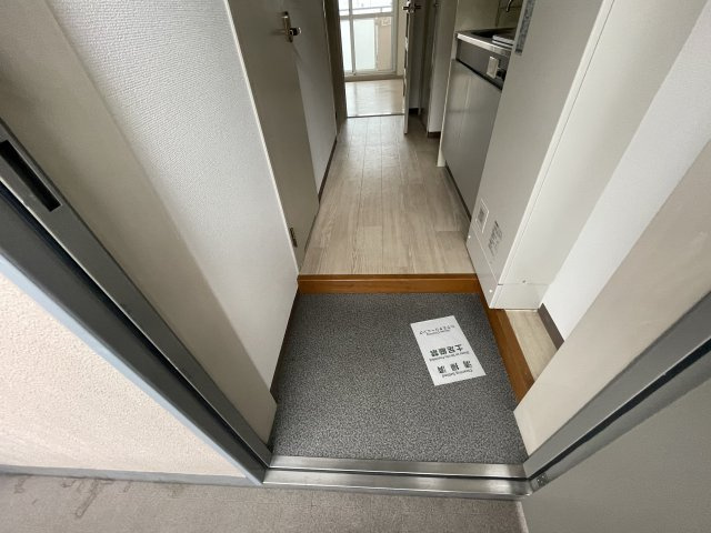 リバーサイド樫の木の玄関