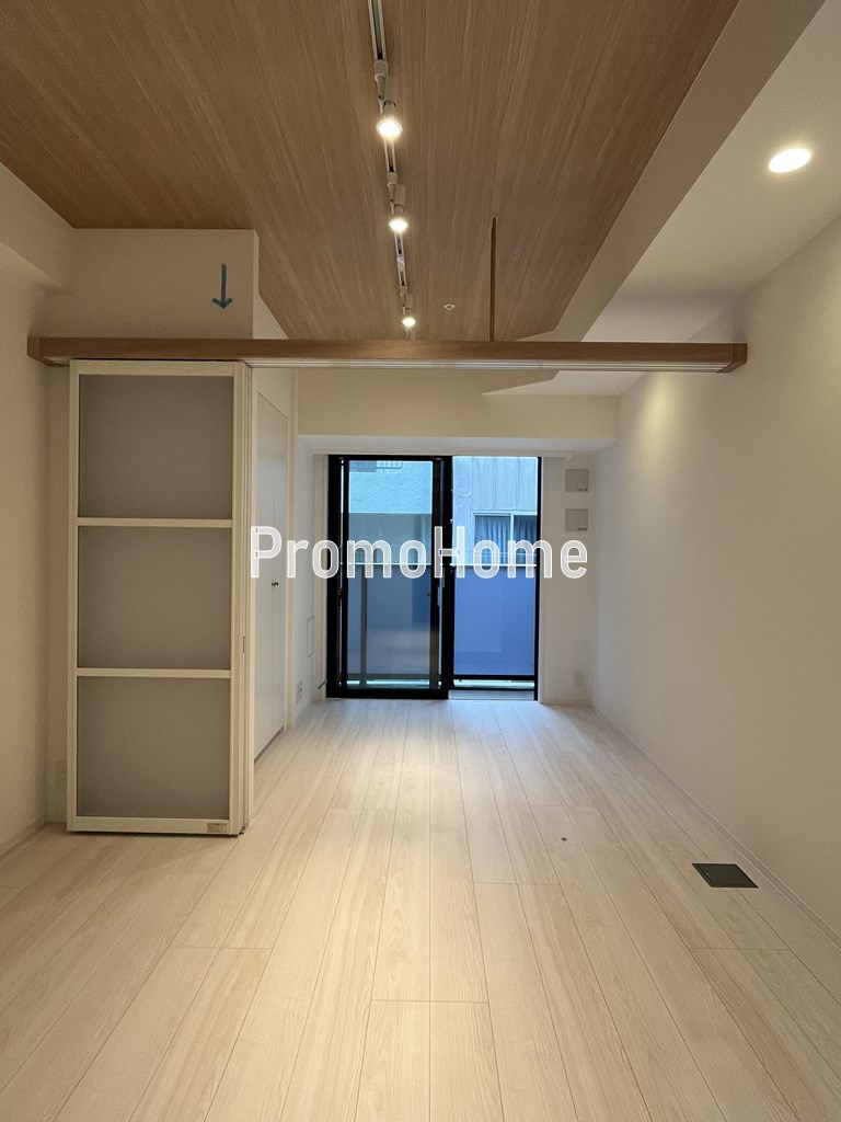 ズーム本郷の居間・リビング