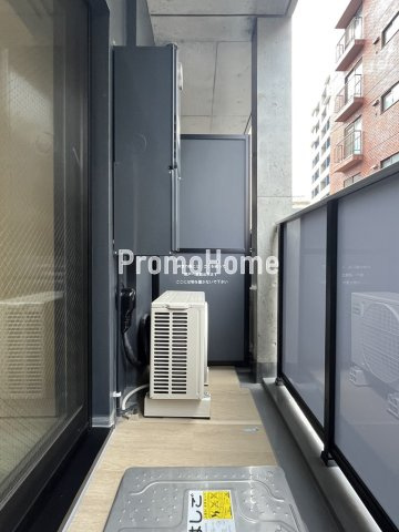 ズーム本郷のバルコニー