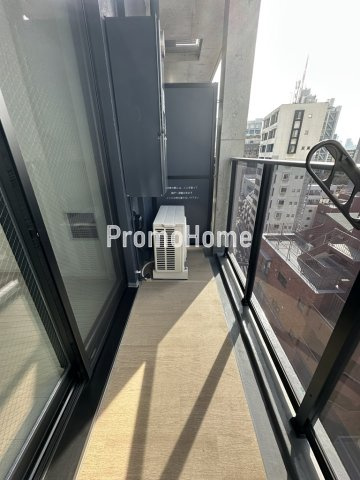 ズーム本郷のバルコニー