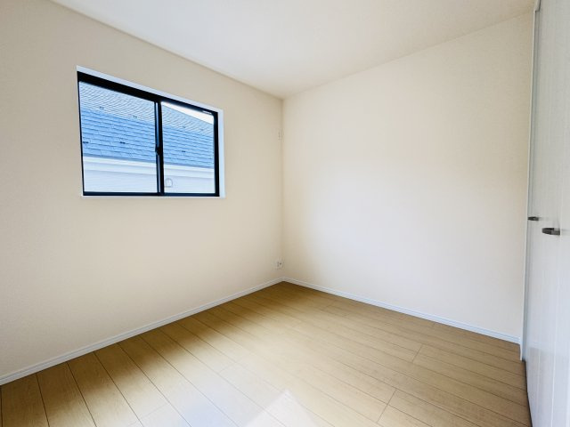 松戸市栗山新築戸建の洋室|5.18帖洋室