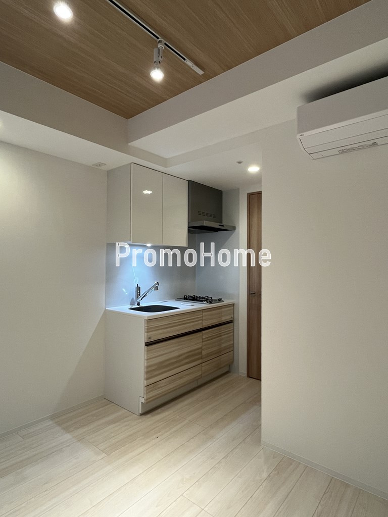 ズーム本郷の居間・リビング