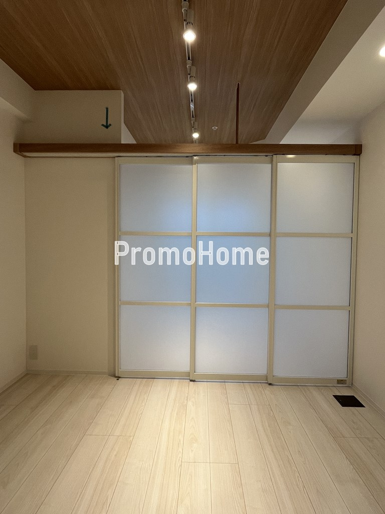 ズーム本郷の居間・リビング