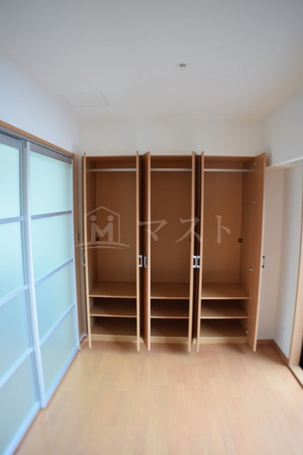 リーガル南堀江の収納