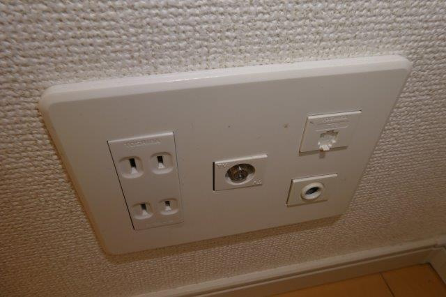 サンフラワーＫの設備|ＴＶジャック・電話モジュラー