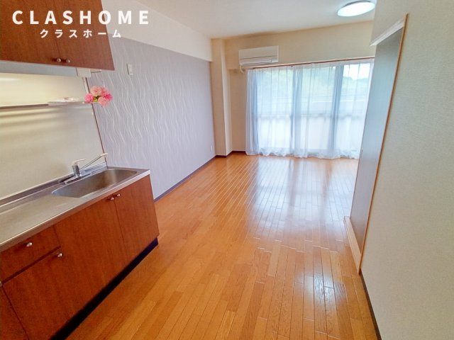 サプリーム東新　　刈谷市近郊の賃貸はクラスホーム刈谷店の居間・リビング|同物件の別部屋になります。