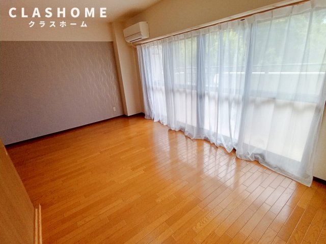 サプリーム東新　　刈谷市近郊の賃貸はクラスホーム刈谷店の居間・リビング|同物件の別部屋になります。