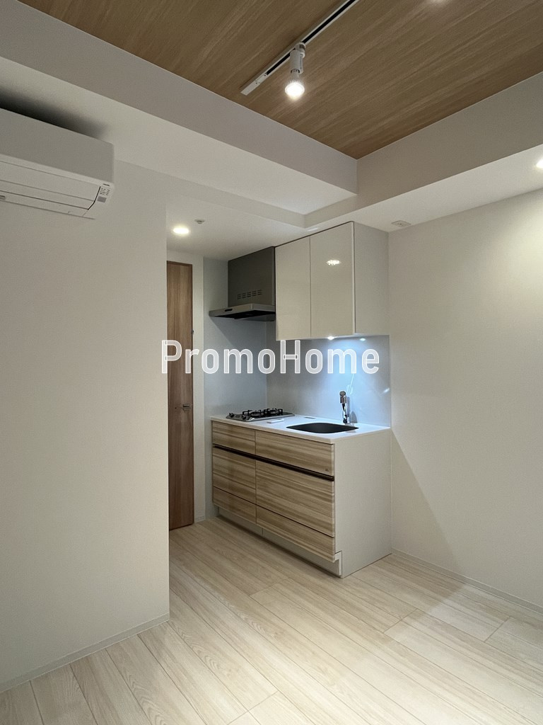 ズーム本郷の居間・リビング