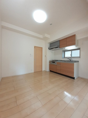 【居間・リビング】 | エムズシャングリラ