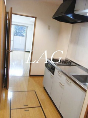 【キッチン】 | モン・プラース | キッチンです。